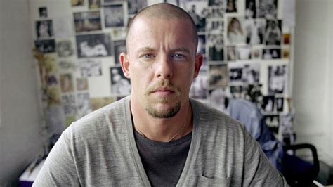 Alexander McQueen: Biography, English Fashion .